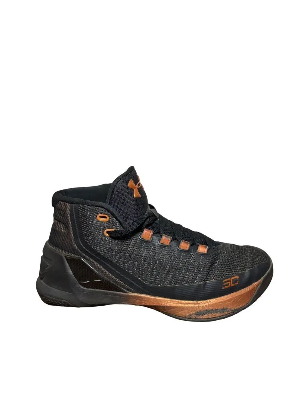 Under Armour Men’s Black & Copper Basketball Shoes size 9.5